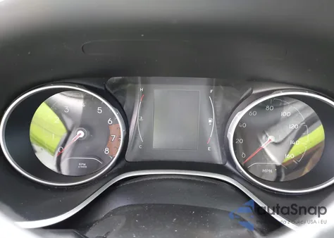 2019 Jeep Compass Altitude 4X4 from USA, damaged, VIN 3C4NJDBB9KT601373